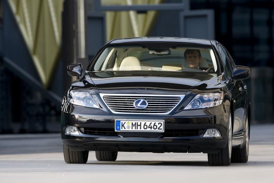  Lexus LS600h L 2007 года  (фото 110 из 224)